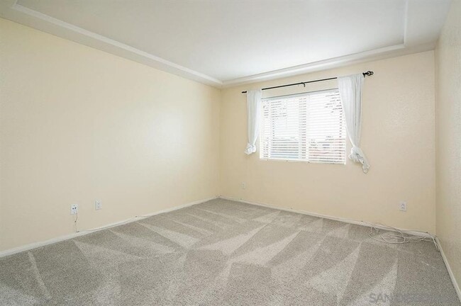 Building Photo - Gorgeous Townhome in Liberty Station!
