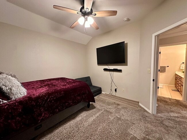 Building Photo - 5205 Greathouse Ave