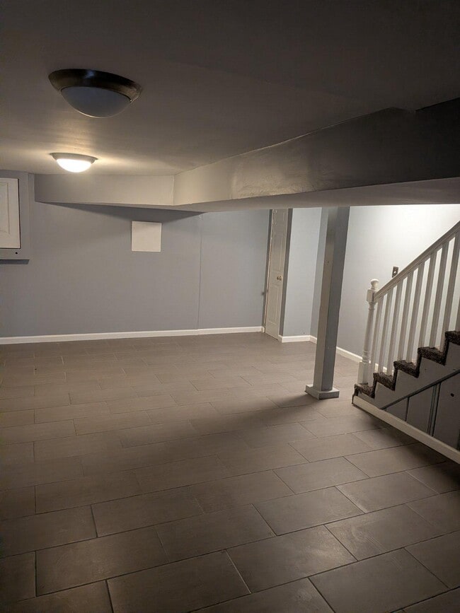 Building Photo - 1249 Farragut Pl NE