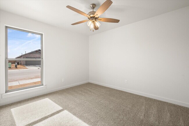 Building Photo - 2616 Garland Ave