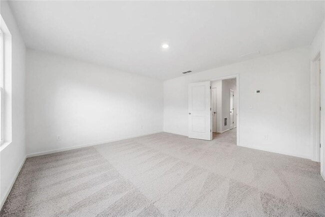 Building Photo - 602 Jervis Wy