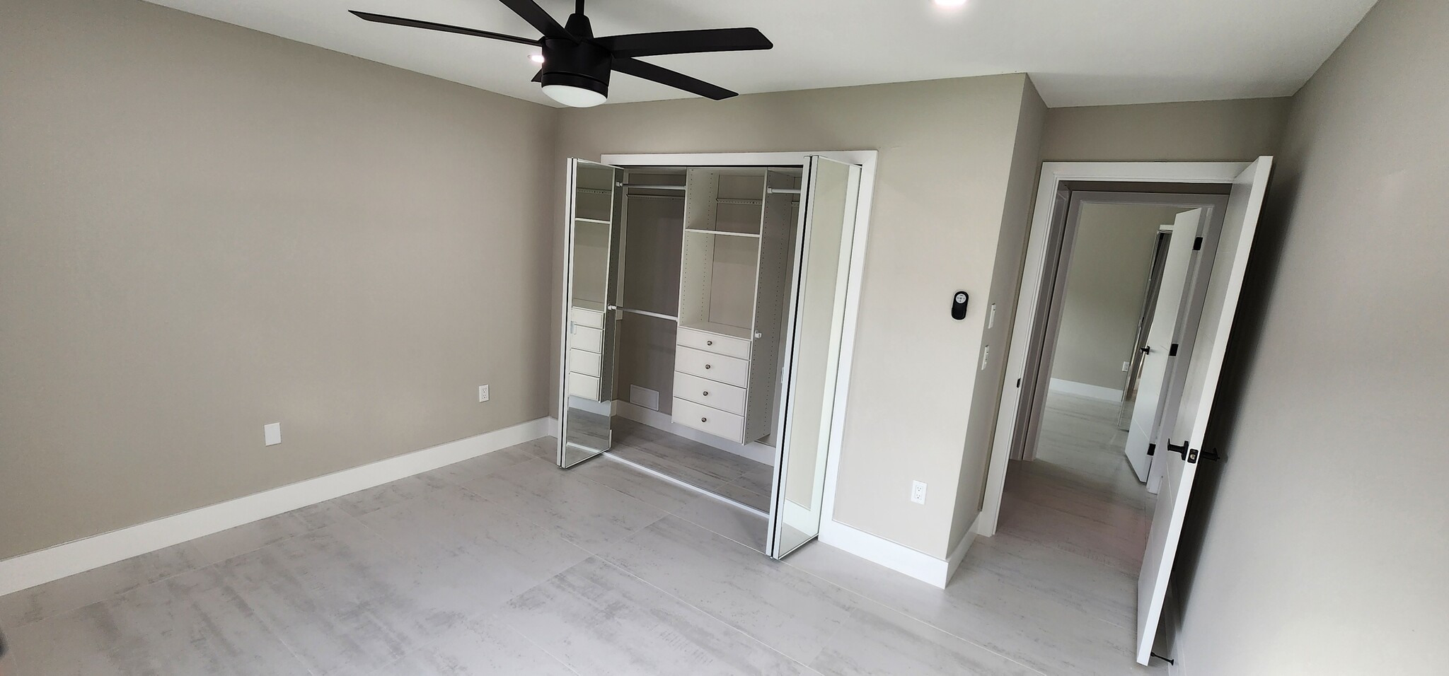 Building Photo - 4270 Kingston Ct