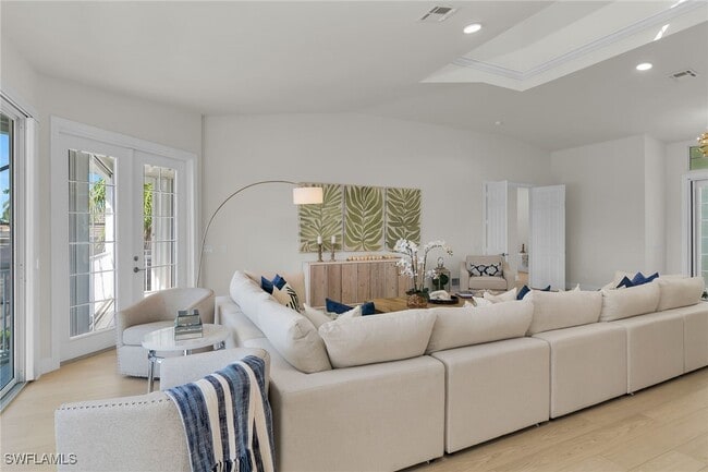 Building Photo - 50 N Sunset St