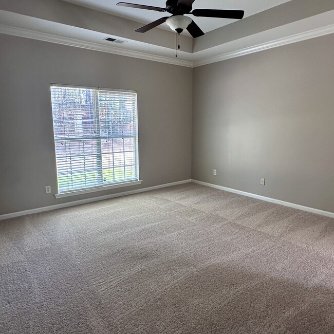 Building Photo - 384 Savannah Cir