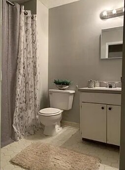 Building Photo - 3855 Woodley Rd