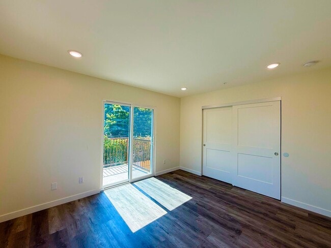 Building Photo - Welcome to Your Bright and Spacious Upstai...