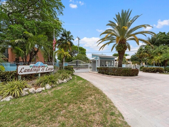 Building Photo - 98321 Windward Ave