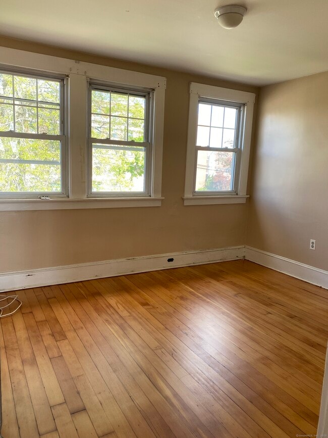 Building Photo - 351 Ocean Ave