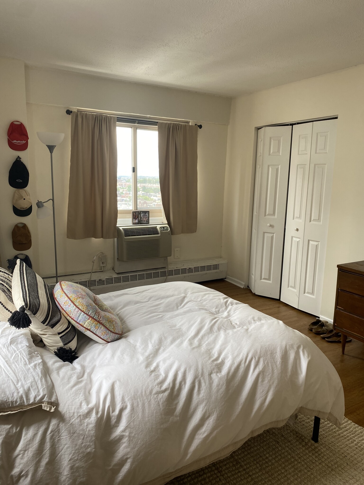 1st Bedroom - 2101 Chestnut St