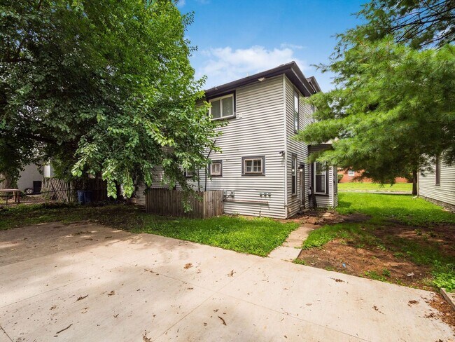 Building Photo - 51 McMillen Ave