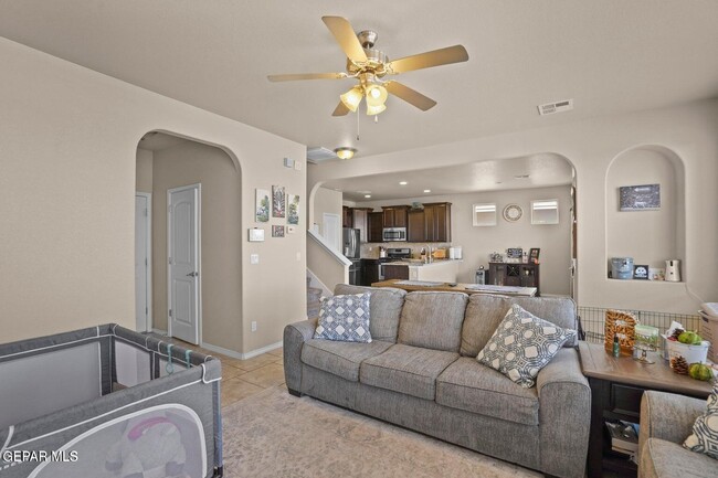 Building Photo - 4040 Loma Dante