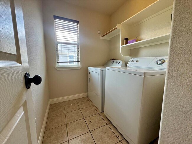 Building Photo - 278 Caraway