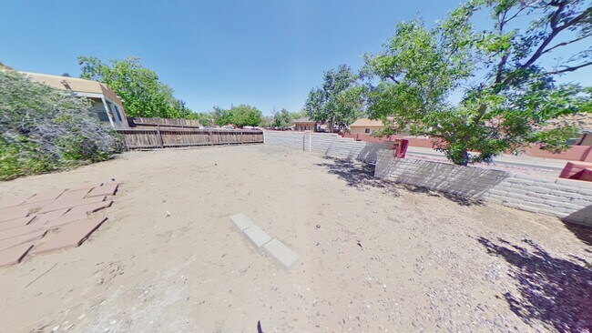 Building Photo - 1337 Lil Ave NE