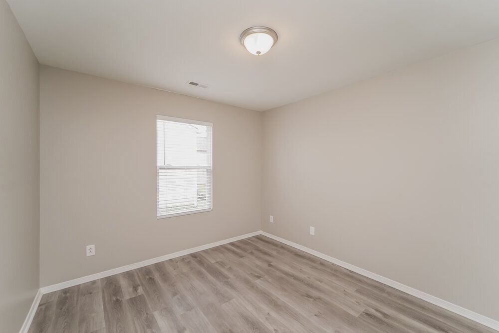 Building Photo - 5221 Valcourt Rd