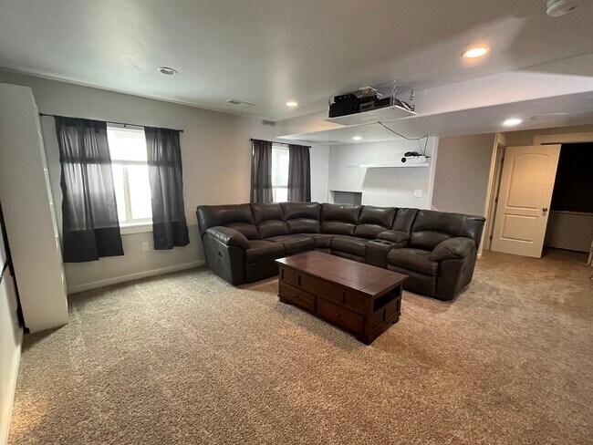 Building Photo - 7552 Lexi Loop