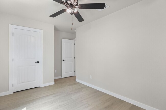 Building Photo - Brand New, Modern, and Ready for You in Temple, TX!