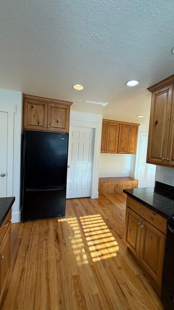 Building Photo - Large Single Family Lehi Home available now!