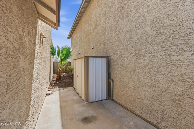 Building Photo - 3850 W Harrison St