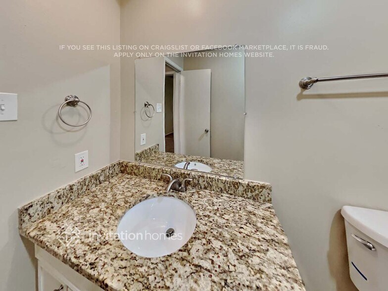 Building Photo - 16014 Logan Rock Rd