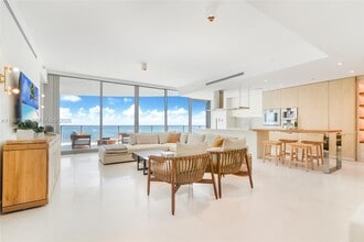 Building Photo - 15701 Collins Ave