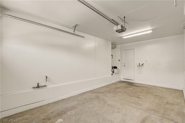 Building Photo - 4208 Perfect Drift St