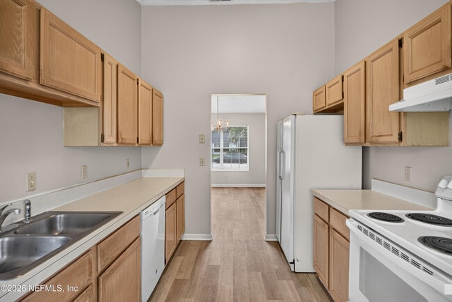 Building Photo - 6646 Shiloh Creek Dr