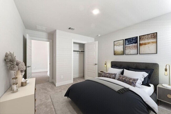 Building Photo - 9903 Silverling Ct