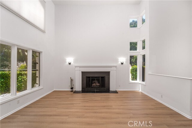 Building Photo - 24961 Alicante Dr