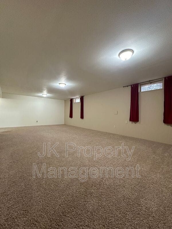 Building Photo - 3209 Wild Rose Ln