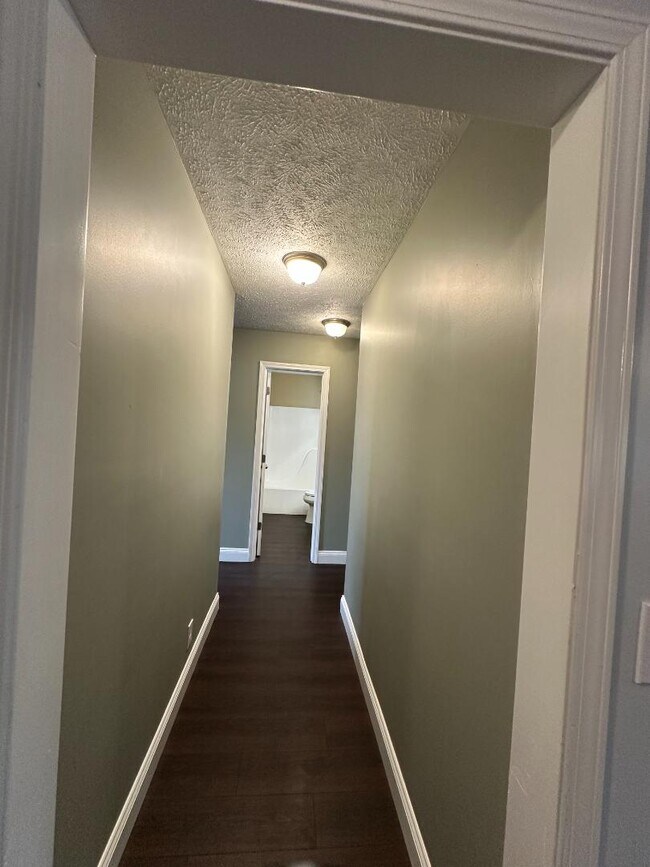 Building Photo - 1171 Catawba Way