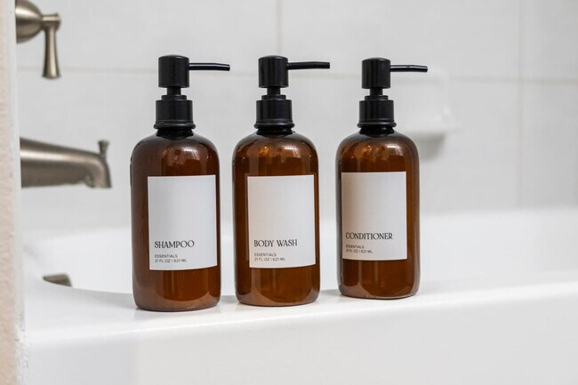 Building Photo - 10550 N Central Expy