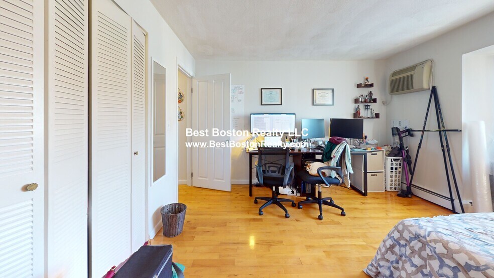 Building Photo - 84 Grant St