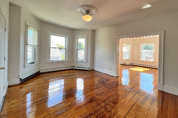 Building Photo - 335 Beacon St