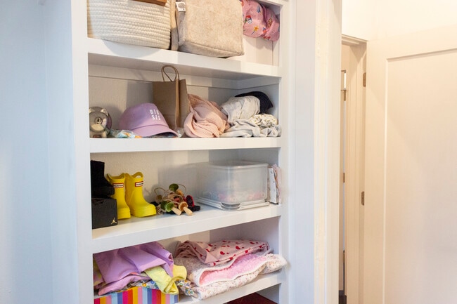 Building Photo - 1409 Singleton Ave