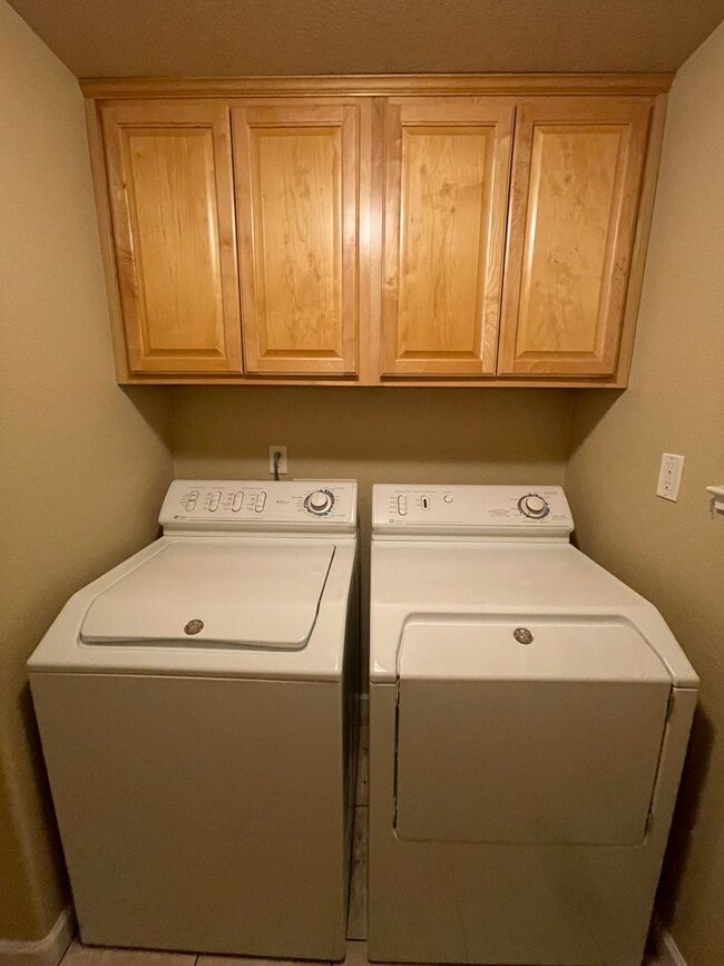 Building Photo - Beautiful home in Sparks- Gated community!