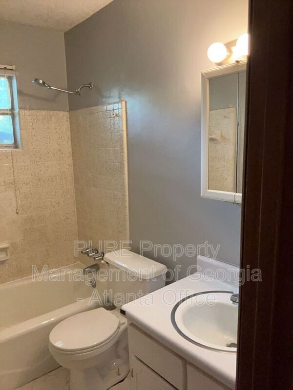Building Photo - 771 Wilson Cir SW