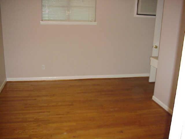 Building Photo - 8 Briar Dale Ct