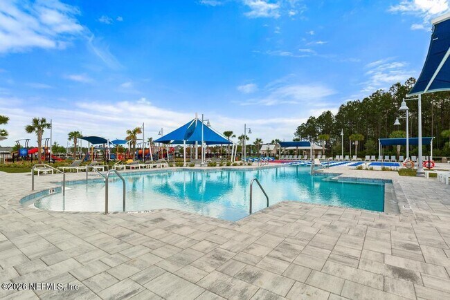 Building Photo - 368 Woods Ln