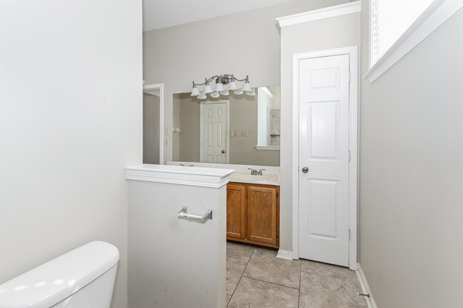 Building Photo - 2692 Country Lawn Cove