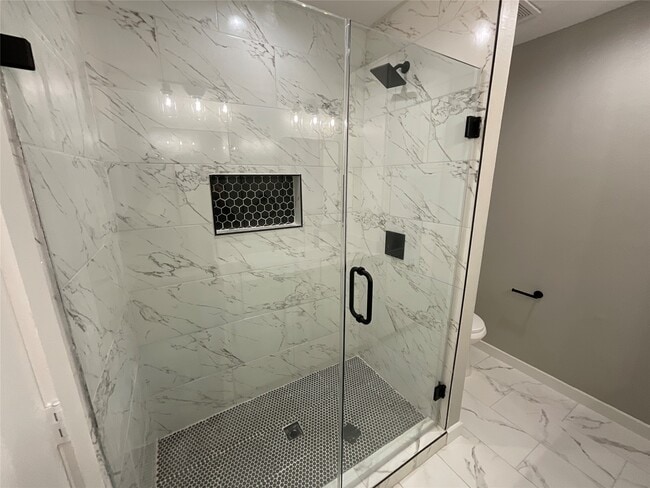 Building Photo - 7735 Meadville St