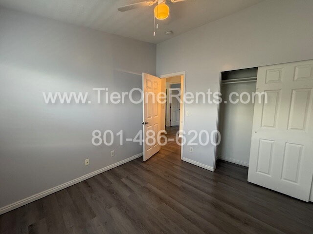 Building Photo - Move-in special: $500 off First months rent