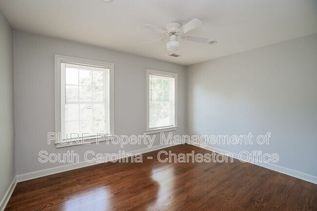 Building Photo - 1166 Waterfront Dr