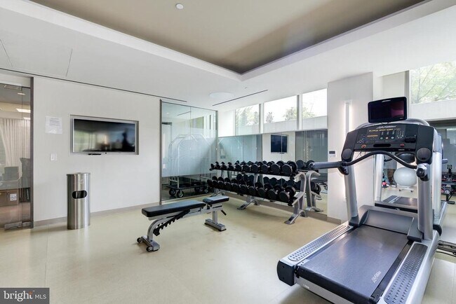 Building Photo - 2501 M St NW