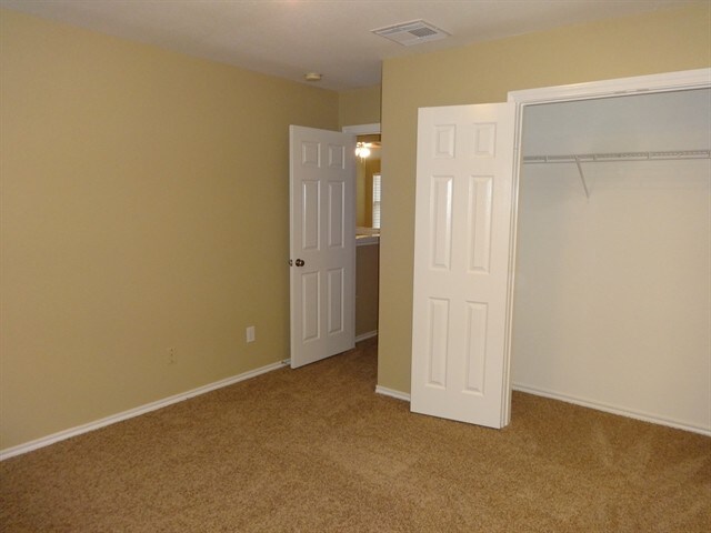 Building Photo - 8003 Berkely Ct