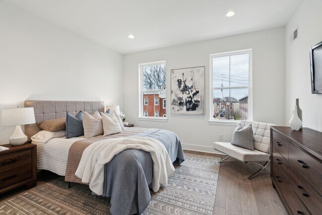 Building Photo - Brand New Townhome in Brewerytown