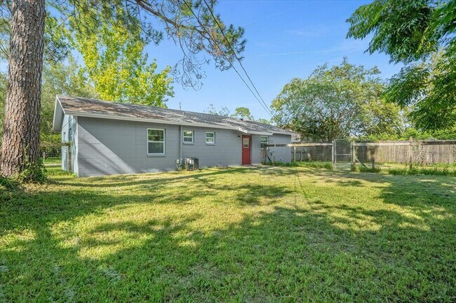 Building Photo - 21366 Anderson Rd