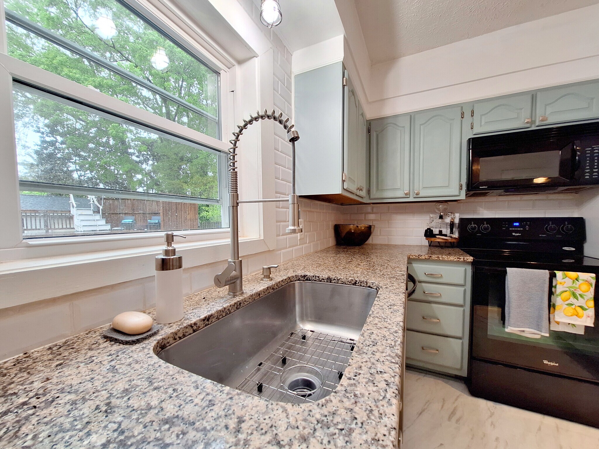 Building Photo - 4125 Peachtree Ave