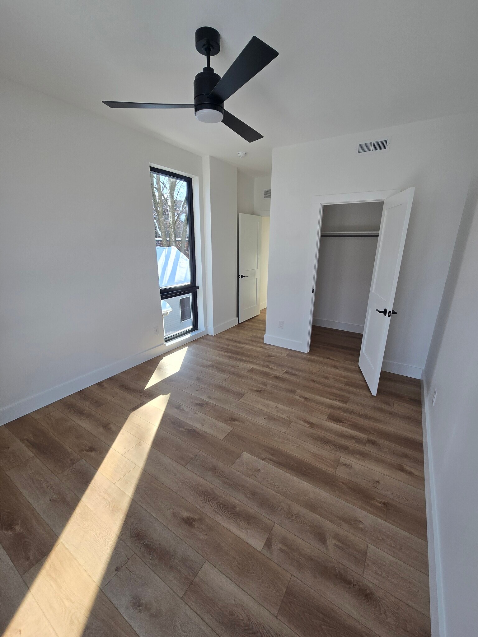 Building Photo - 2448 Professor Ave