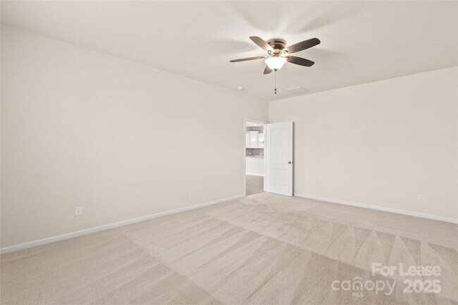Building Photo - 720 Wood Lily Dr