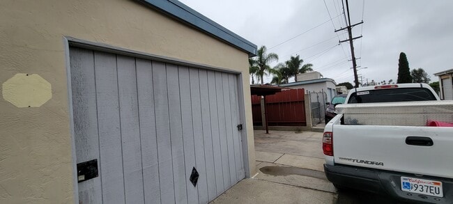 Building Photo - 3244 Clairemont Dr